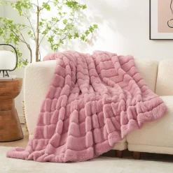 Koc pluszowy ciepły futerkowy miś RABBIT 200x220 różowy