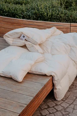 Kołdra 135x200 zimowa naturalna puchowa extra ciepła MATERACOWA PRESTIGE kremowa