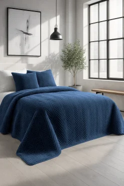 Narzuta dekoracyjna welurowa w jodełkę CHEVRON VELVET 220x240 granatowa