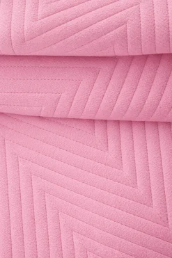 Narzuta dekoracyjna welurowa w jodełkę CHEVRON VELVET 200x220 różowa