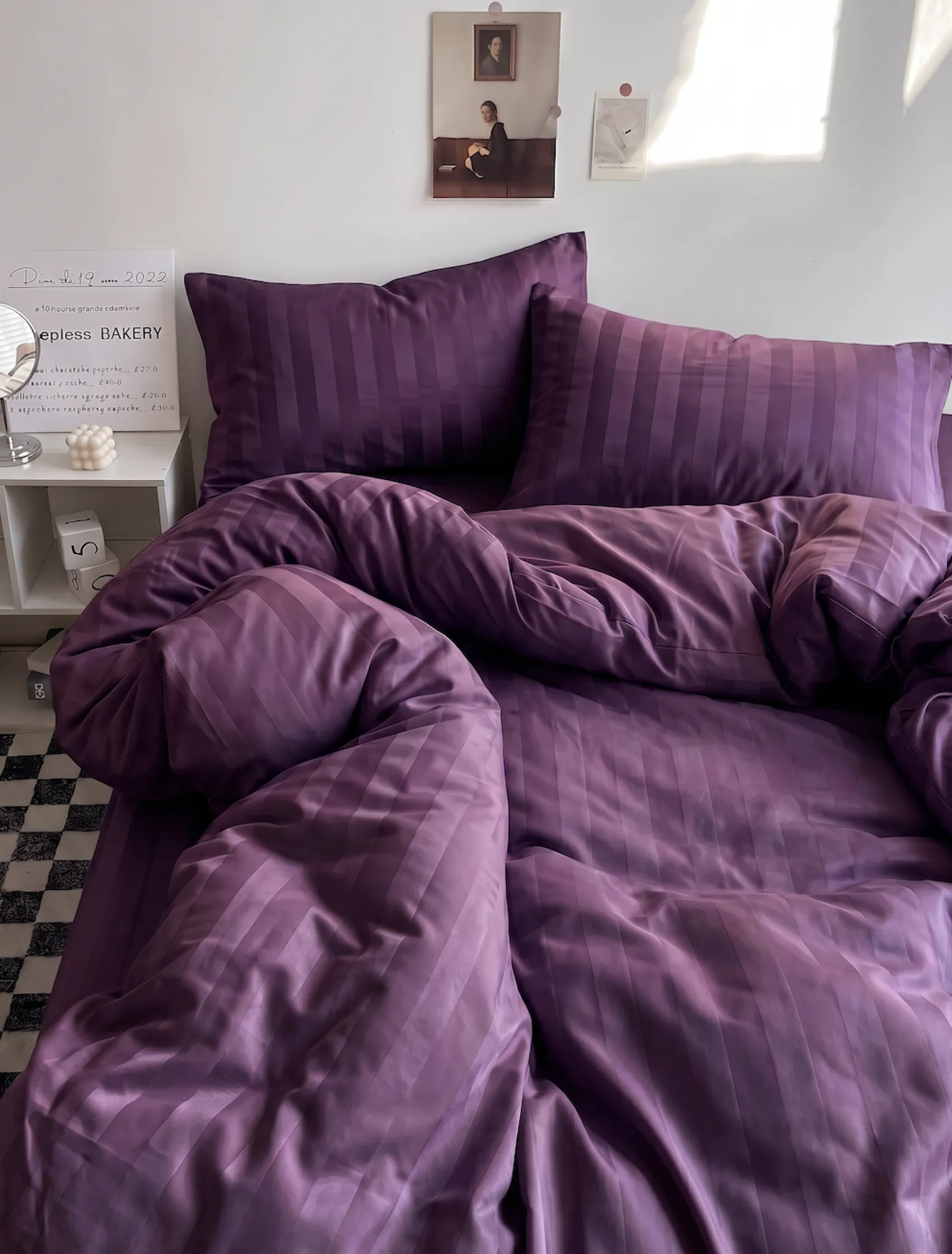 Pościel z adamaszku w pasy fioletowa 200x220 3 el. Kim Purple H-006