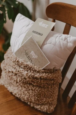 Poduszka pikowana 40x60 naturalna wełniana MERINO