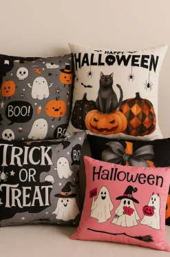 Poszewka na poduszkę Halloween biała z napisem, kotem, dyniami 40x40 HAPPY HALLOWEEN