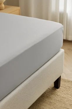 Prześcieradło z gumką z mikrofibry jasne szare 140x200